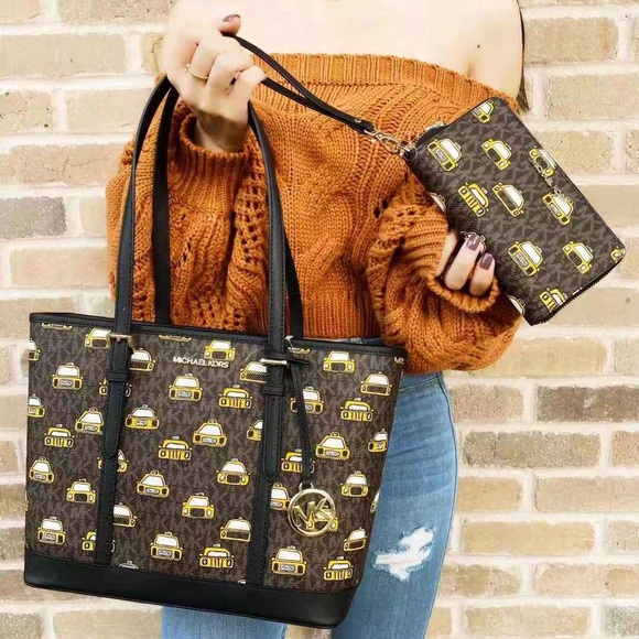 BUNDLE💞NWT Michael Kors Tote & Wallet - Picture 3 of 9